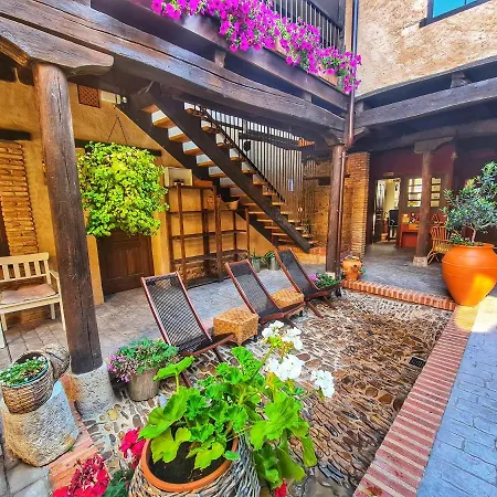 El Encanto Hostal