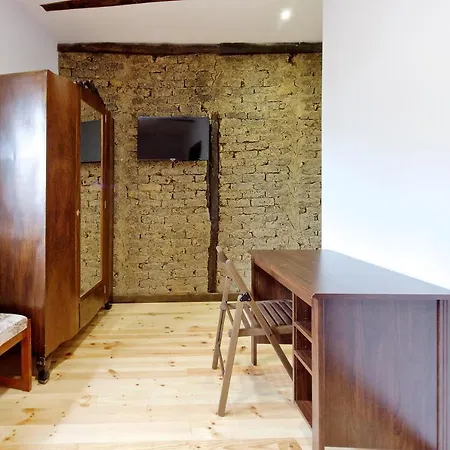 Vandrerhjem El Encanto *